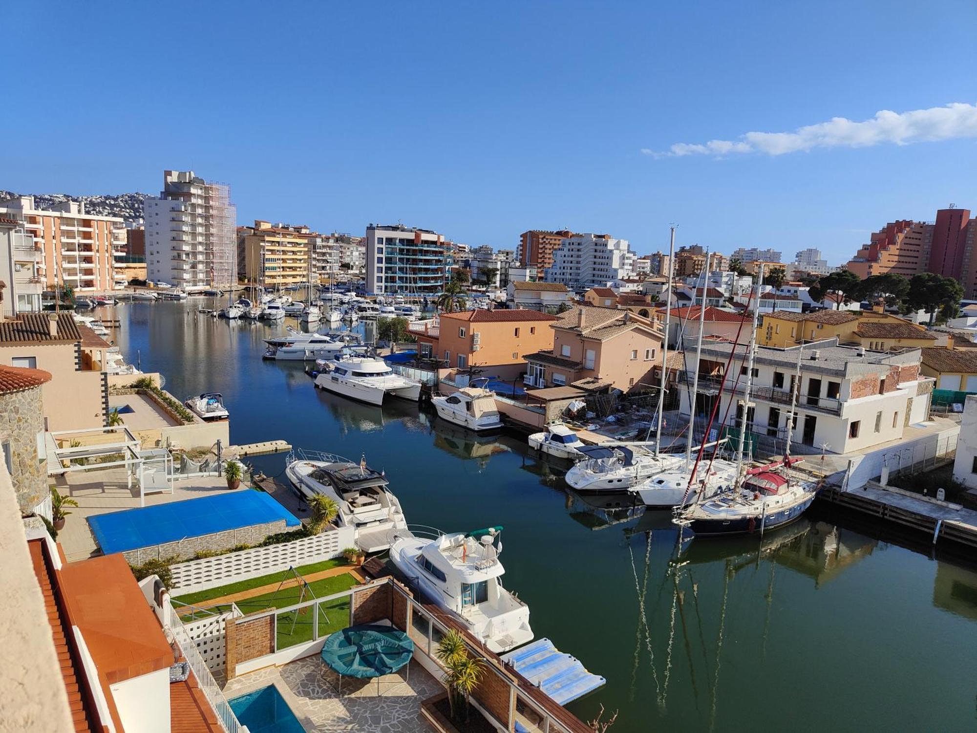 Global Immo 3289 Port Thalassa Roses Zewnętrze zdjęcie